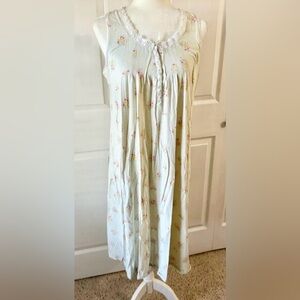 Earth Angel sleepwear nightgown woman’s size medium pajamas